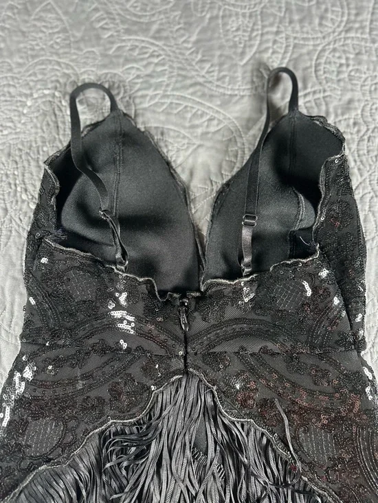 Windsor Women’s Black Sequin and Fringe Romper NWT Size M - Picture 10 of 14